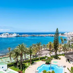 Apartahotel Comodoro- Ravel, Los Cristianos (Tenerife)